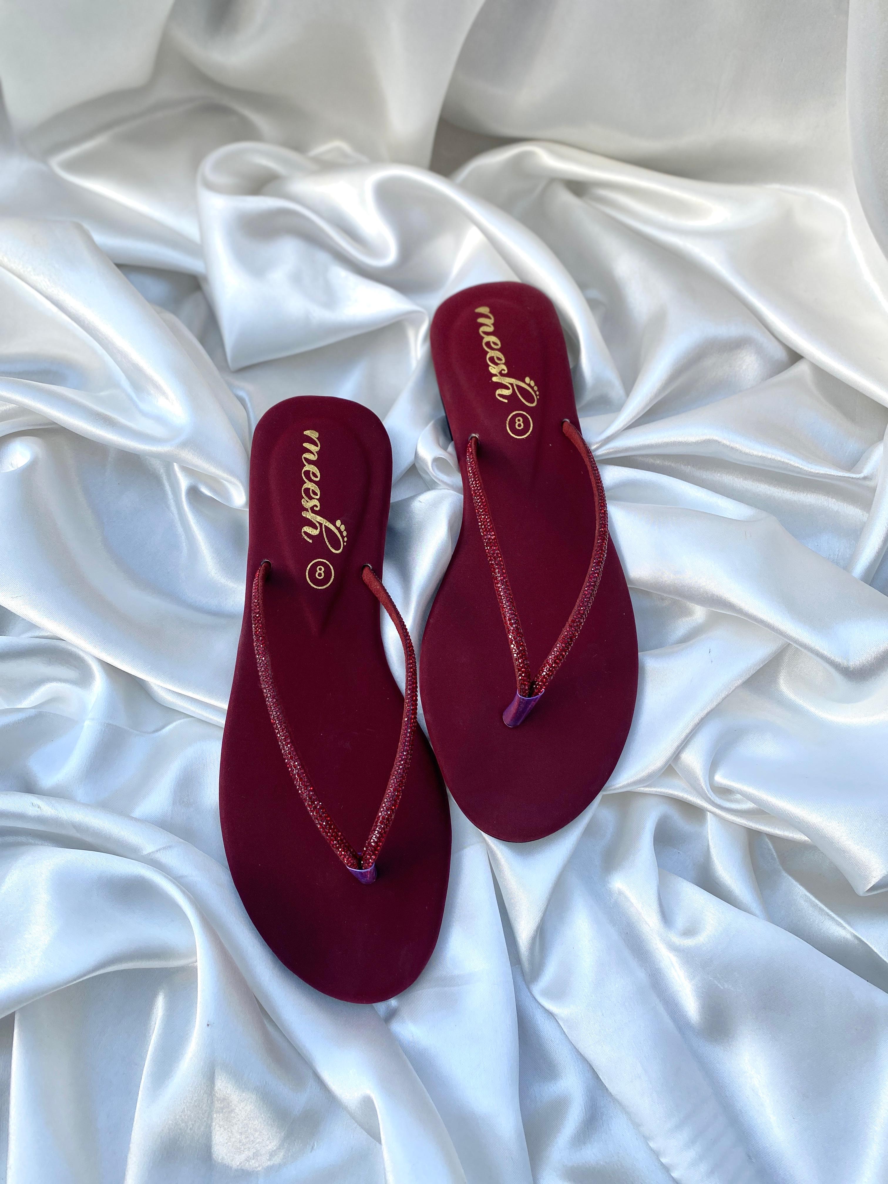 maroon two stripe  flats