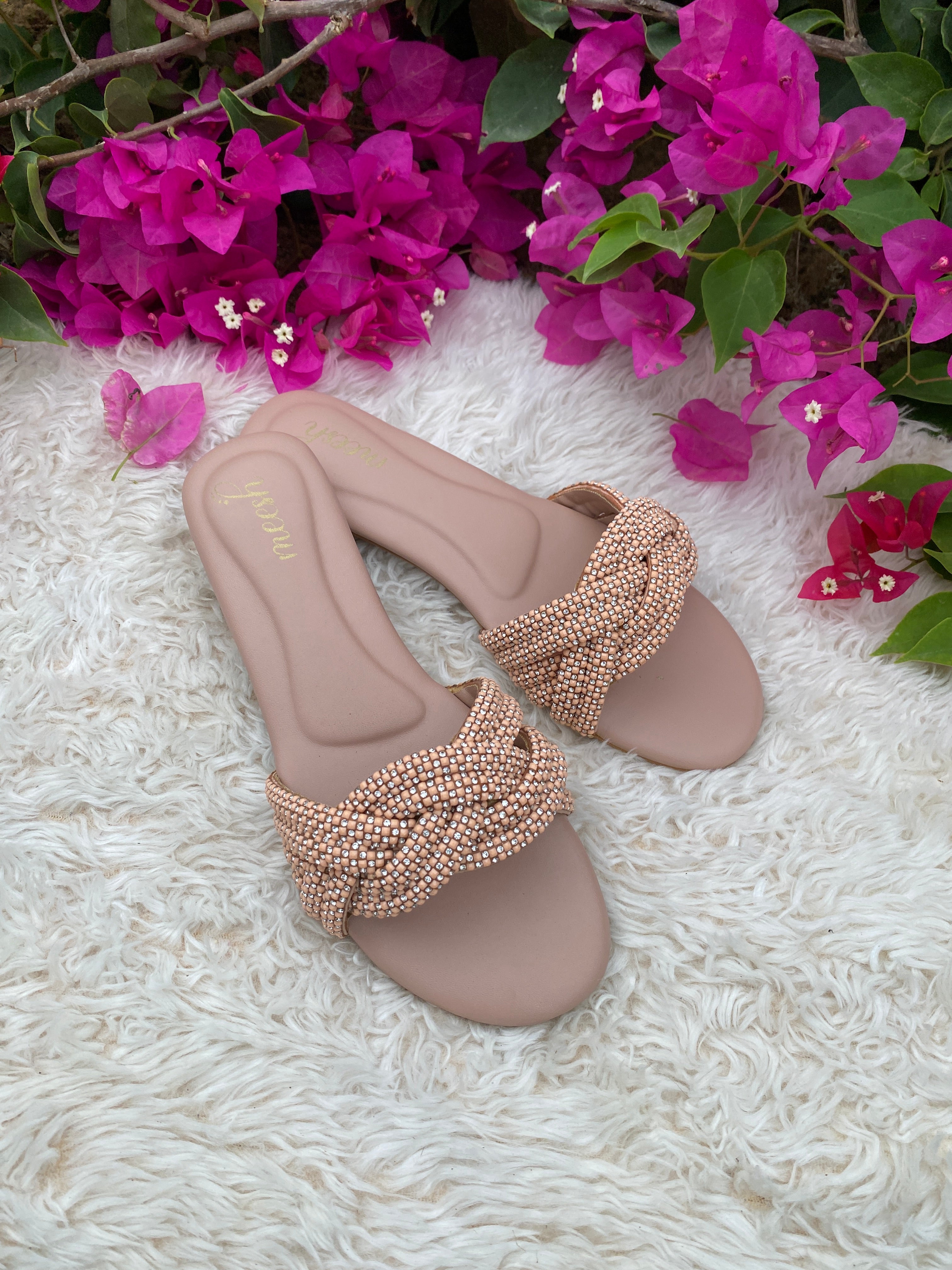 Meesh pink knot flats