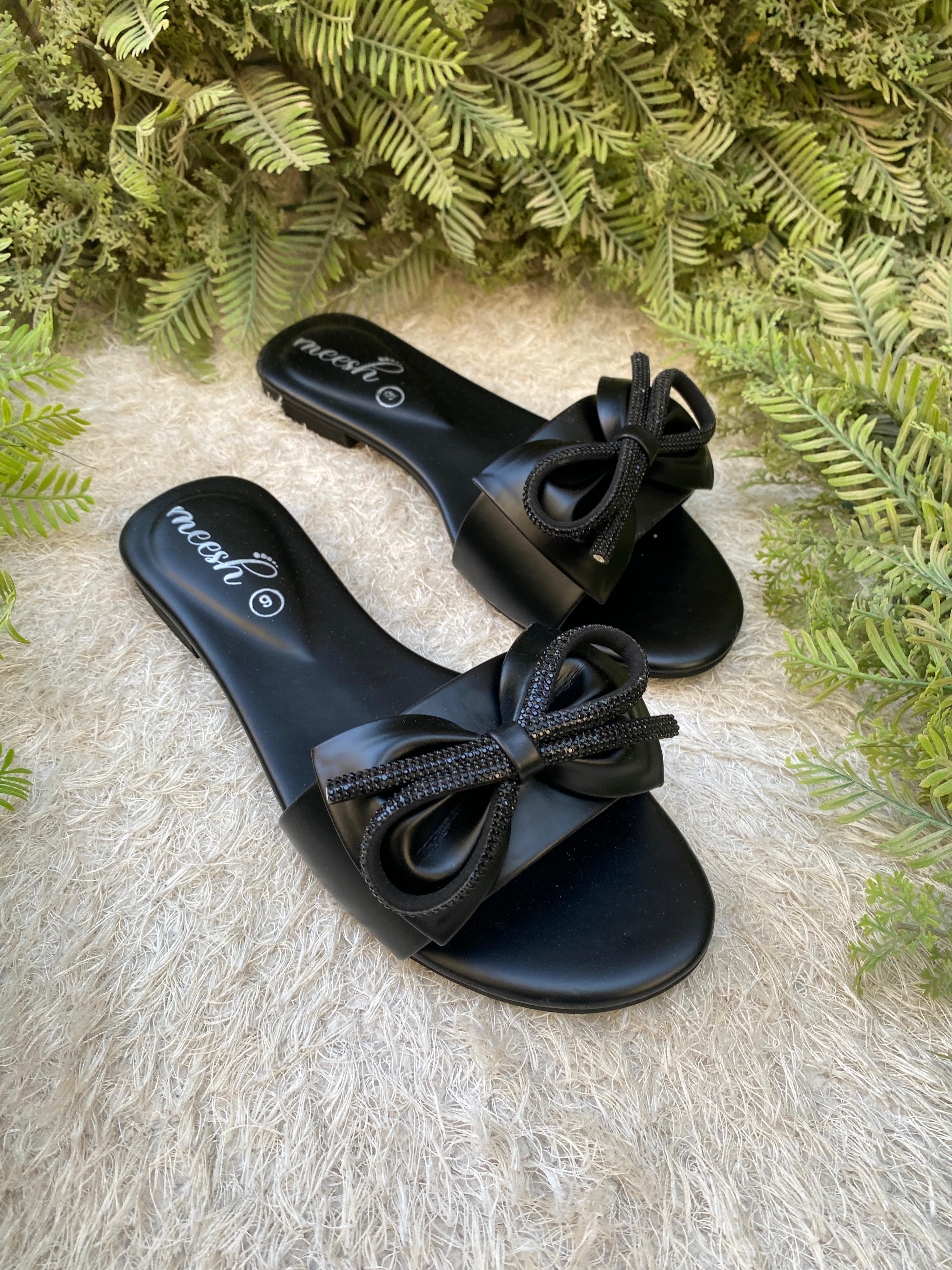 black moonlit bow flats